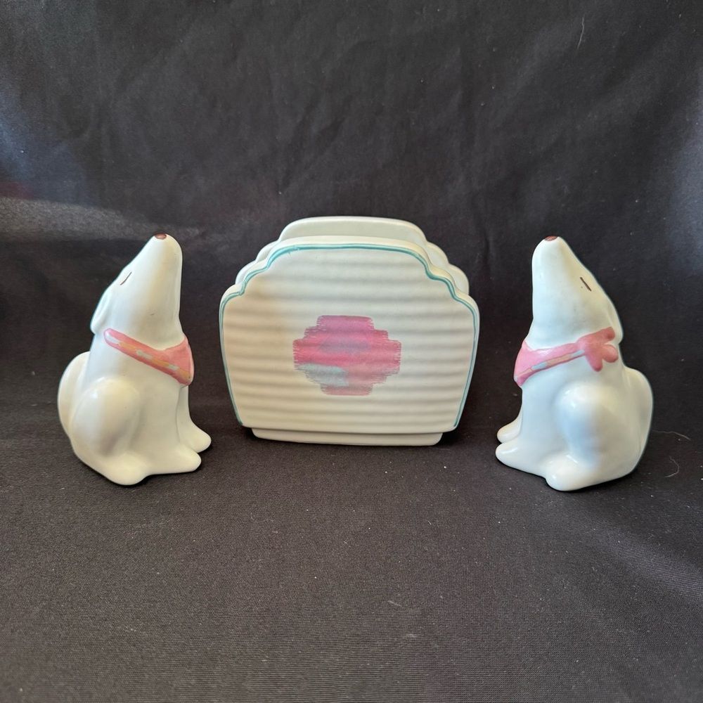 Vintage Treasure Craft Mirage Ceramic Napkin Holder, Wolf Salt & Pepper Shakers